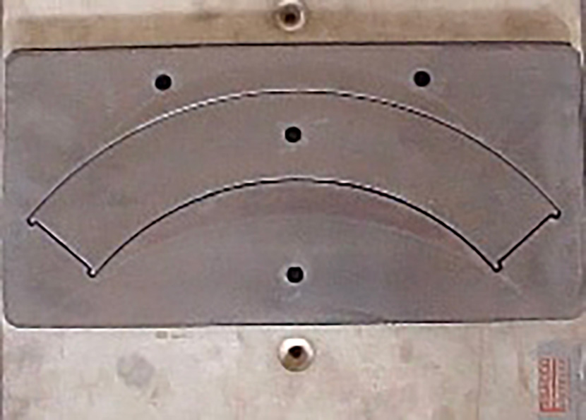 Fustella con estrattore in acciaio per taglio reti metalliche